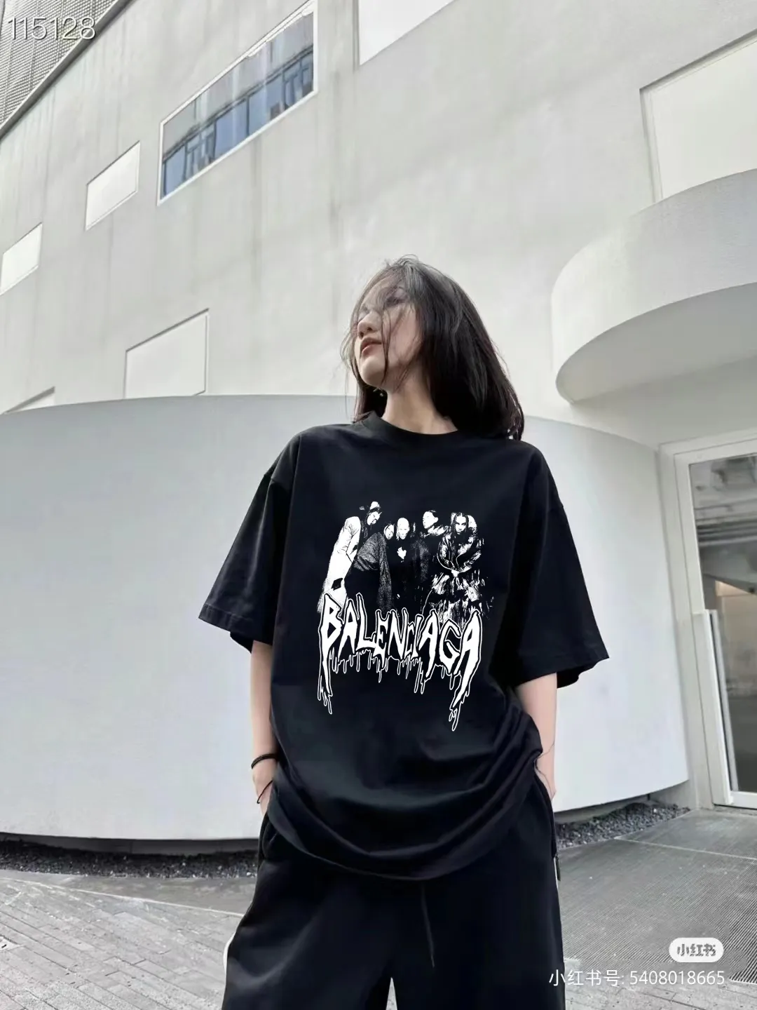 P80✨🔥 [BALENCIAGA] Paris lettering printed short-sleeved T-shirt. Custom-woven and dyed 300g combed cotton heavyweight fabric. Zero color difference in threads. Perfect details. Differentiate from the current currency version. Welcome to compare. Same Style for men and women. Must-sell in the picture above. Color: White Black Size: 1 2 3 4